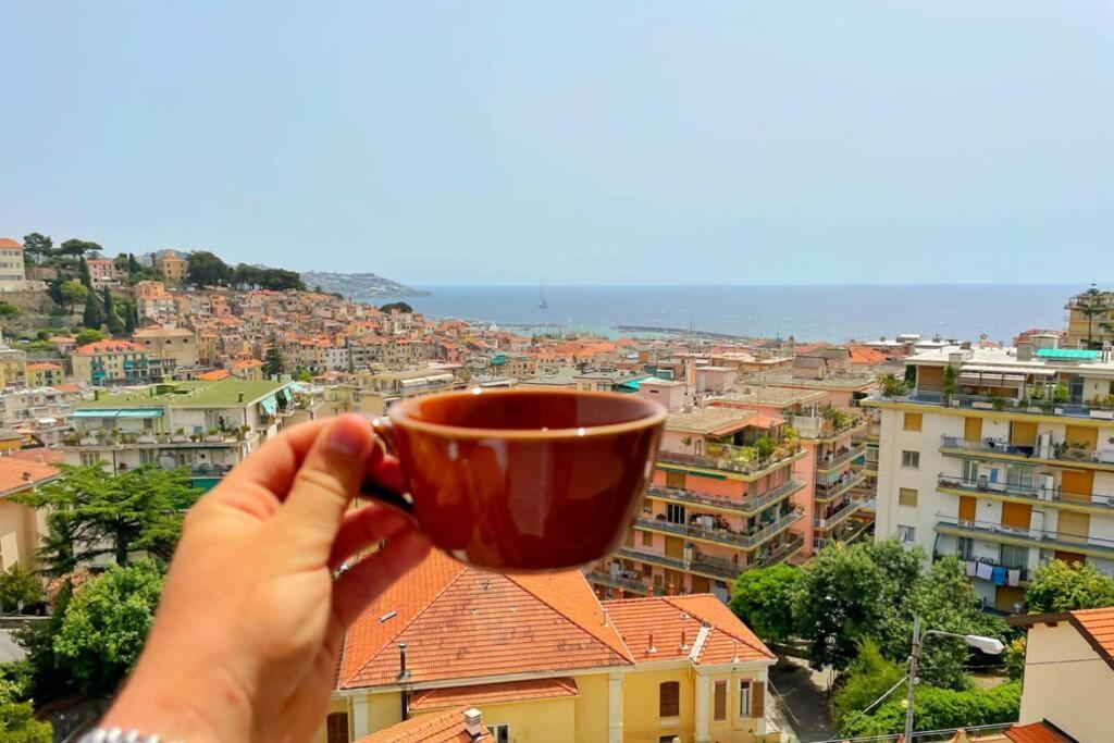 Suite Deamicis - Vista Mare E Relax Sanremo Bagian luar foto