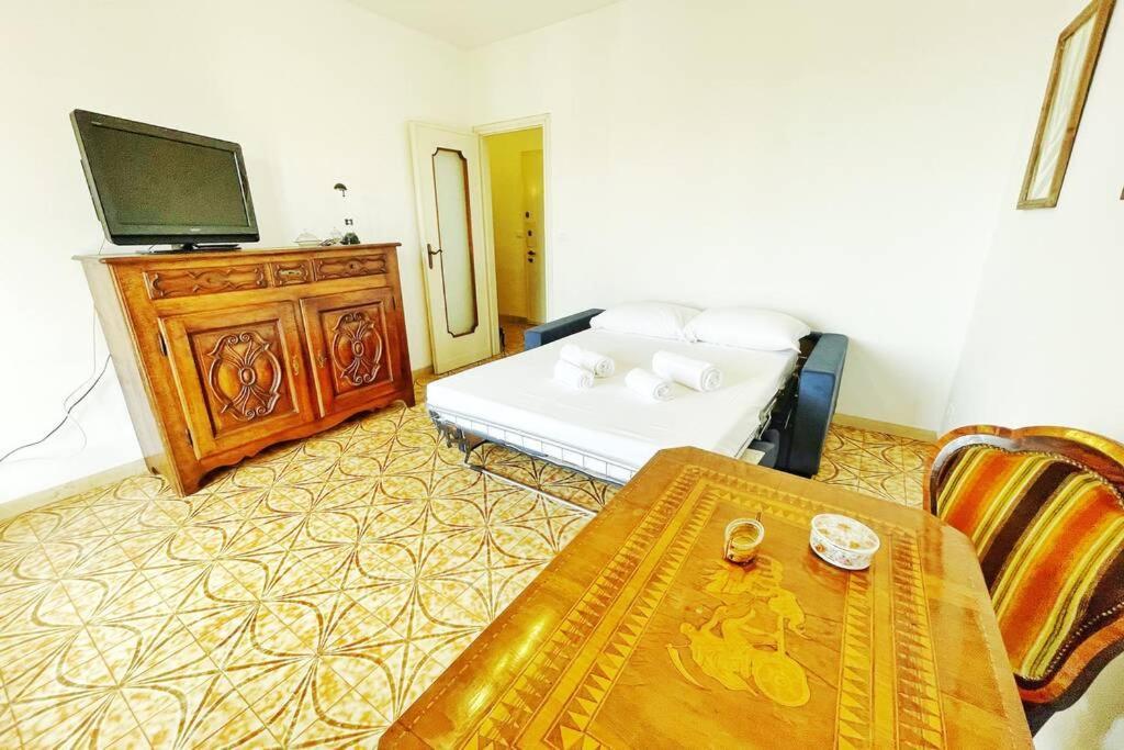 Suite Deamicis - Vista Mare E Relax Sanremo Bagian luar foto